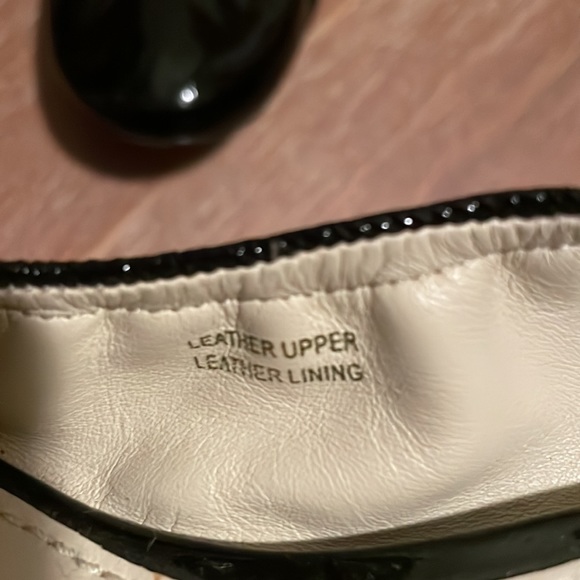VERA WANG black patent leather flats - Picture 4 of 4